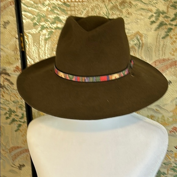 silver canyon Other - SILVER CANYON GREEN 💯 SOFT WOOL MADE IN USA UNISEX SIZE M